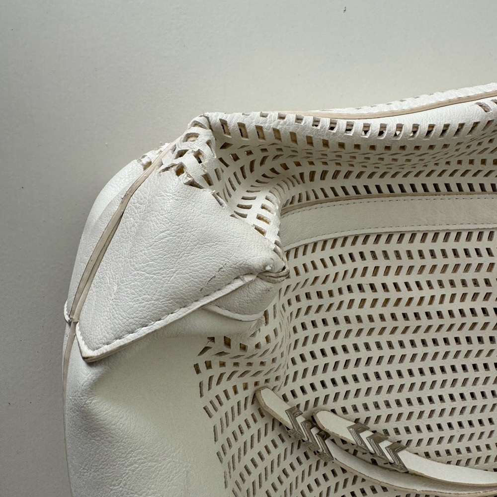 Handbag - Picture 7 of 7